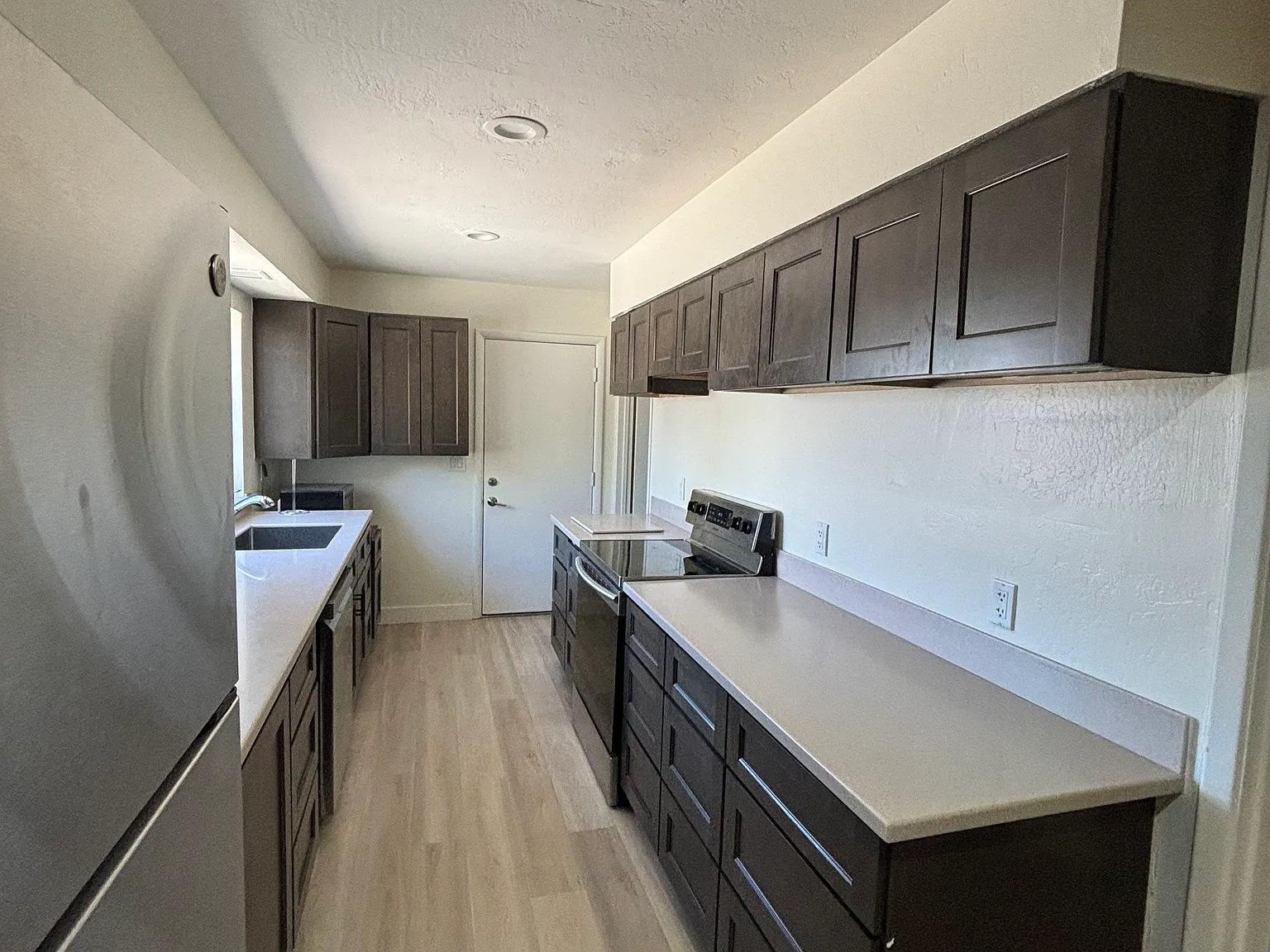 2 bed, 1350 sqft, $1,800 — Photo 3