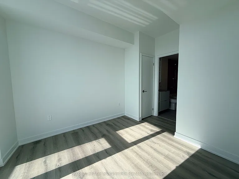 1 Fairview Rd E #1911 — Photo 12