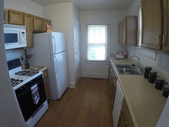 2nd image of 224 S Grant St #6B-3Ba-2150Sqft