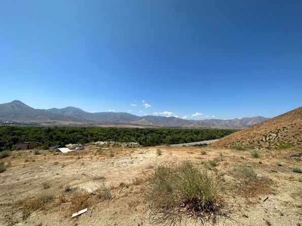 2216 Sierra Way, Weldon, CA 93283