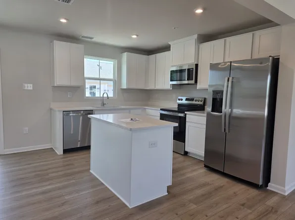 3704 Sophia Ln, Brookhaven, PA 19015