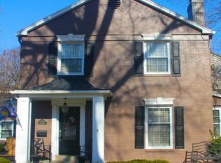 6247 Valley Rd, Kansas City, MO 64113