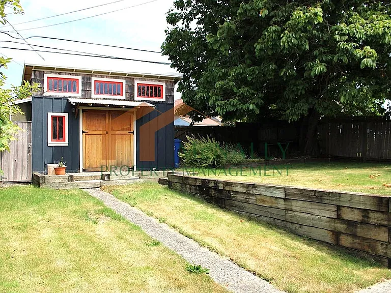 3011 S 13th St — Photo 19