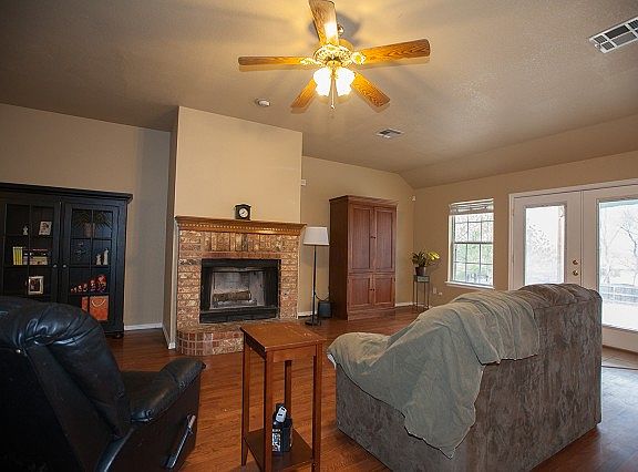 3rd image of 24037 E King Ct