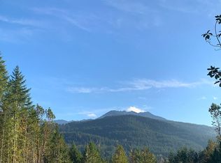 433 Sunset Heights Dr, Port Angeles, WA 98363