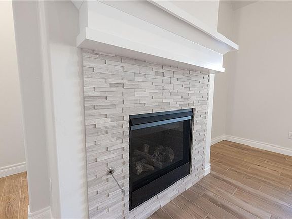 4th image of 11620 Grace Blvd