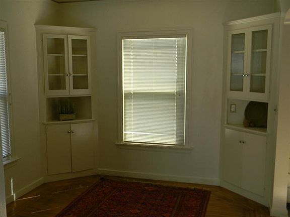 2nd image of 920 8th St