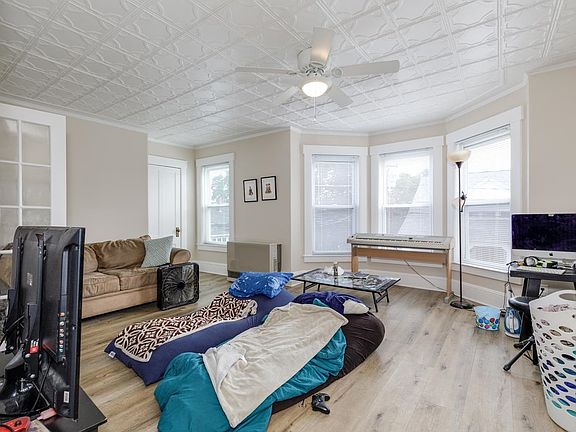 5th image of 103 Vine Street