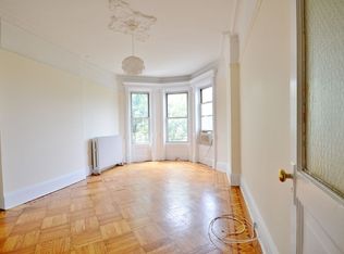 521 12th St APT 2L, Brooklyn, NY 11215