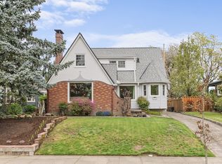 7017 NE Sacramento St, Portland, OR