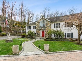 22 Pebble Brook Dr, Carmel, NY 10512