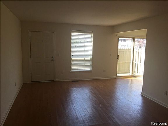 4th image of 14064 Watersway Dr