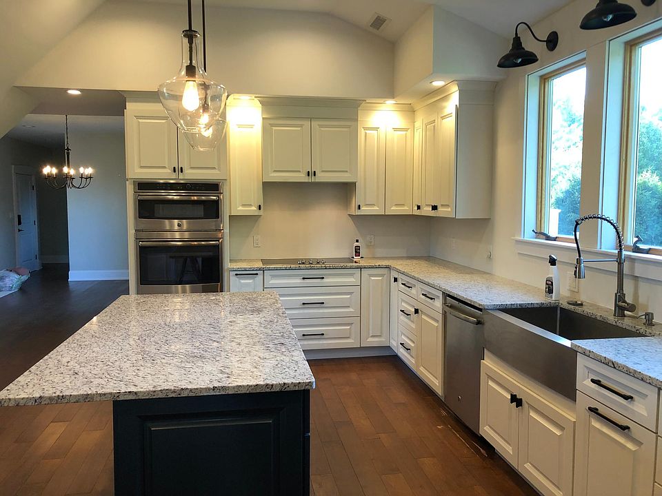 168 Island Pond Rd APT 2, Manchester, NH 03109 Zillow