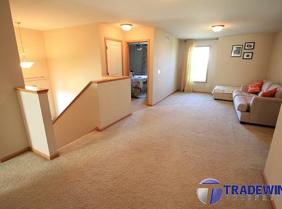 5th image of 12321 5th St NE
