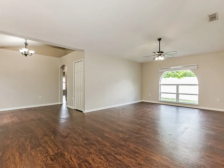 436 Fish Hawk Dr — Photo 3