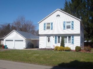 5 Peninsula Dr, Binghamton, NY 13901