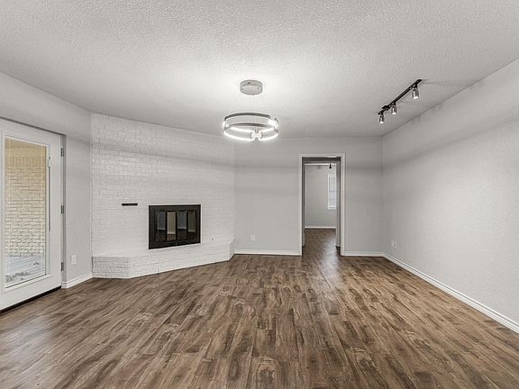 4th image of 4202 Canberra Dr
