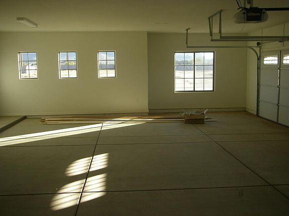 5th image of 3586 E LAWNDALE Place