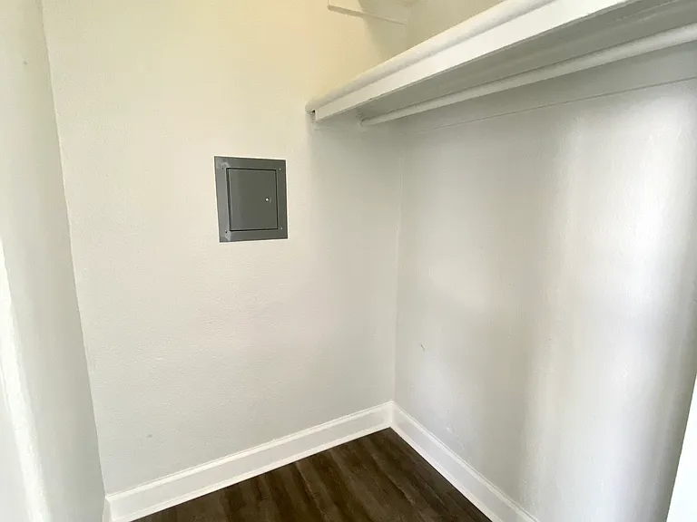 Bronson Lofts — Photo 19