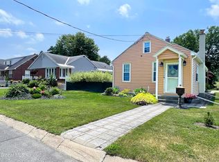 1752 Van Cortland St, Schenectady, NY 12303