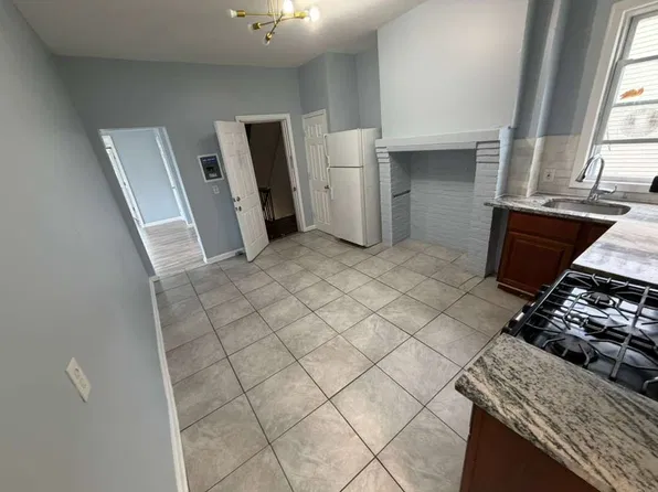 919 S 17th St #2, Newark, NJ 07108