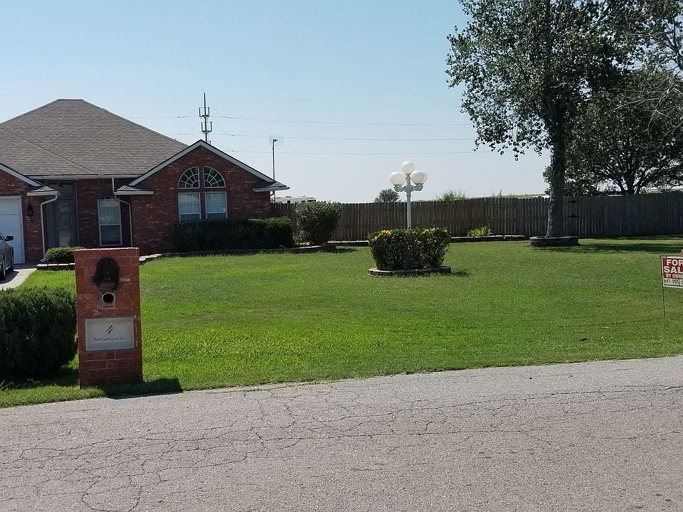1st image of 4 NW Valleybrook Dr