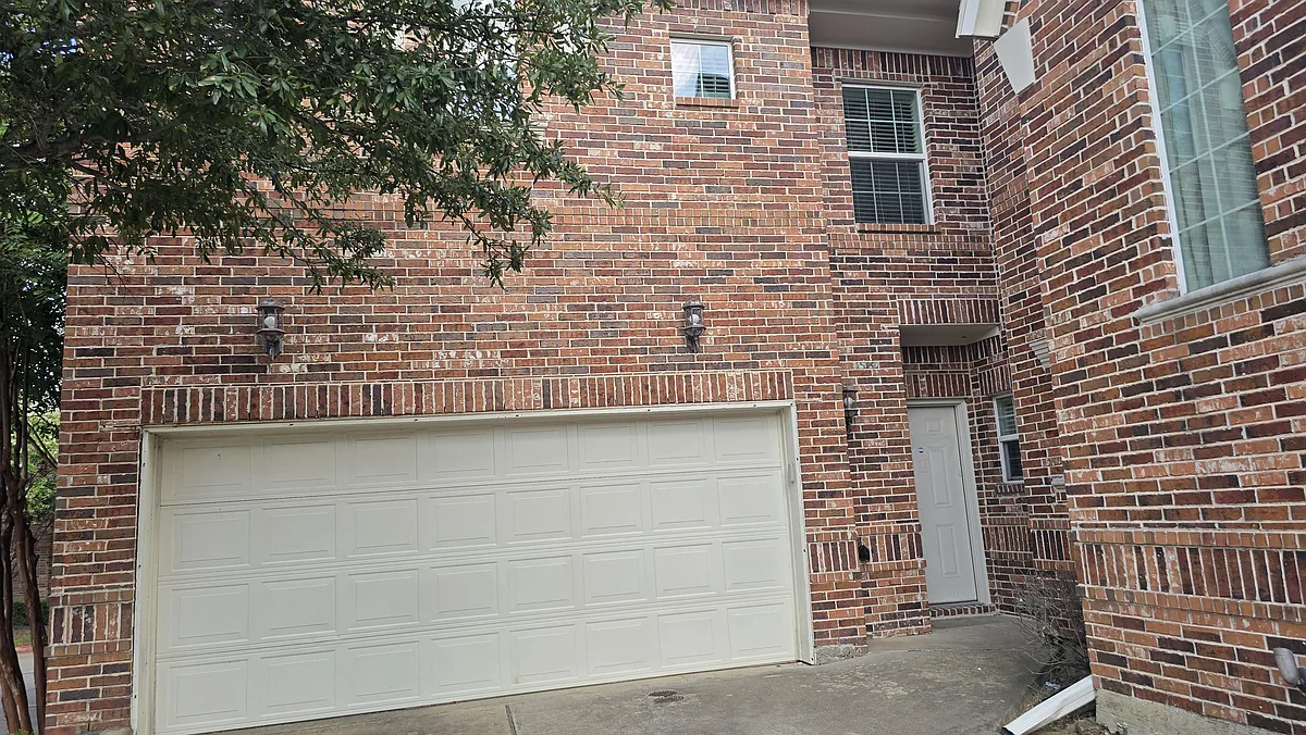 Building Photo - 706 S Jupiter Rd #1507