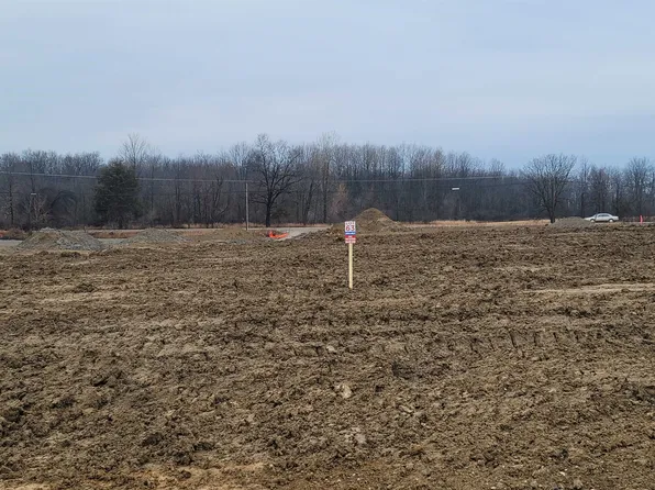 13203 Countryclub Dr, Linden, MI 48451