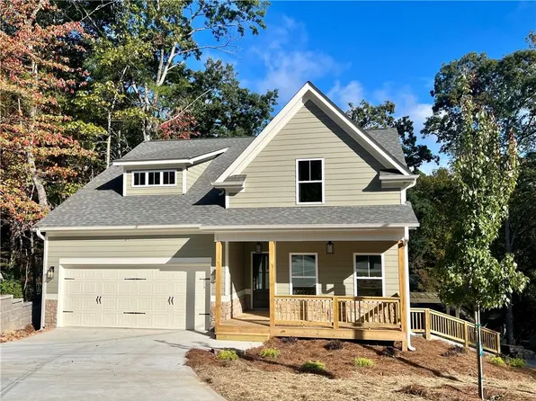 102 Mink Ct, Waleska, GA 30183