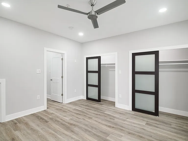 2950 Kensington Ave #1 — Photo 6