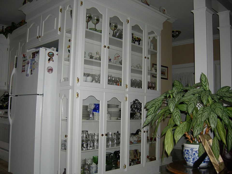2nd image of 216 Harbor Heights Ln