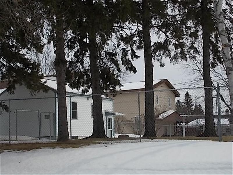 2nd image of 917 3rd Ave NE
