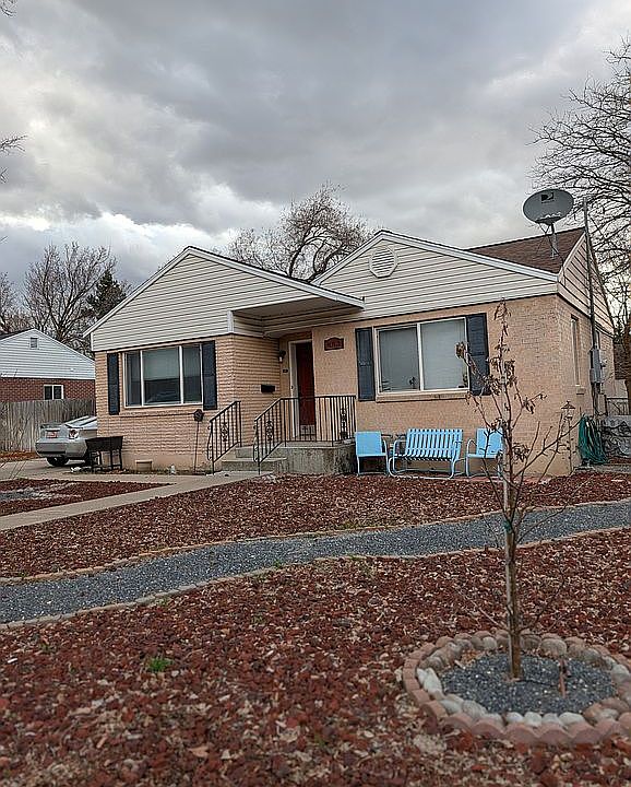 1st image of 883 Hillcrest Ave
