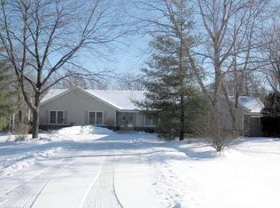 1561 Saratoga Ct, Libertyville, IL 60048