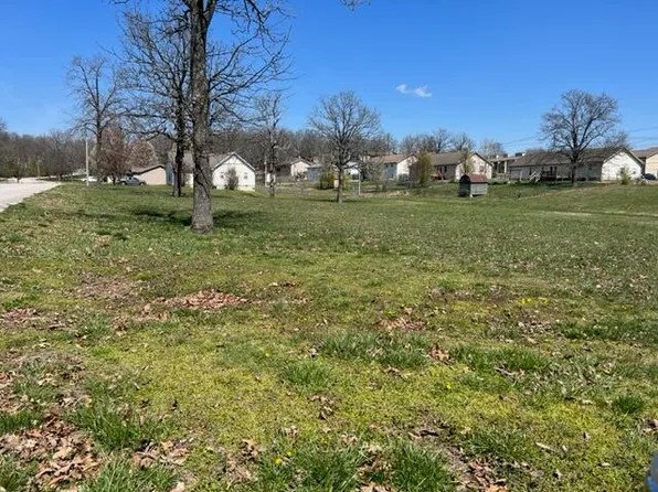 000 Lee Anna Drive, West Plains, MO 65775