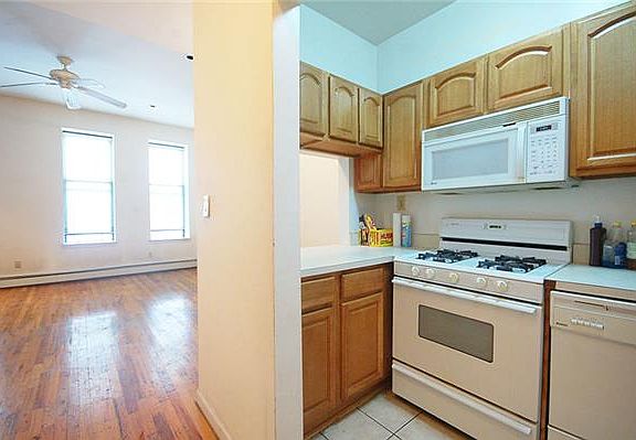5th image of 2036 Madison Ave APT 3