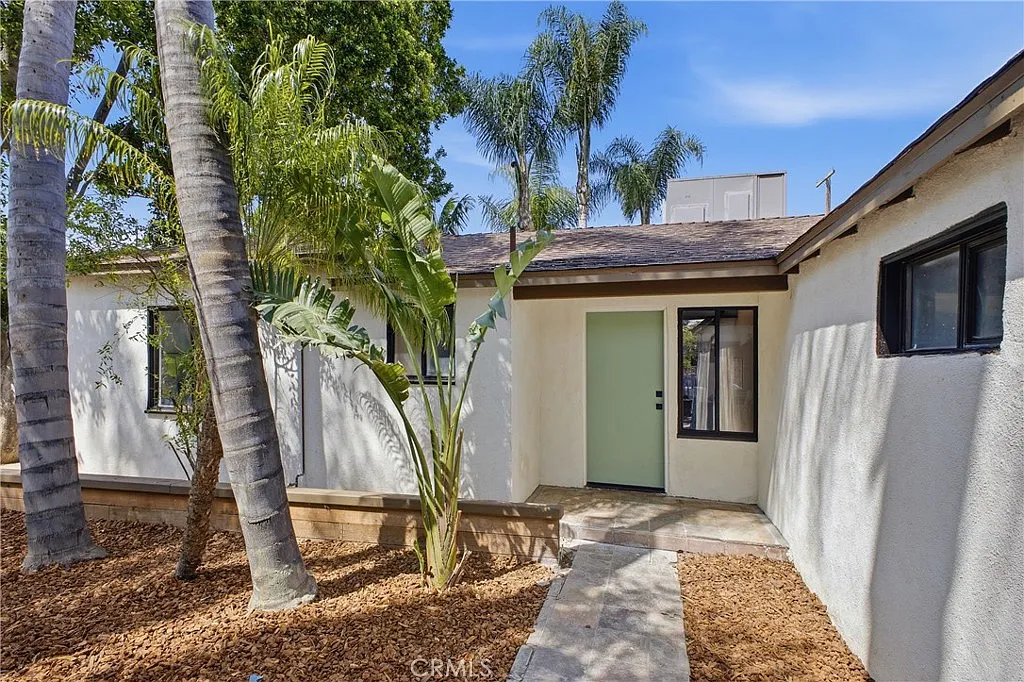 3 bed, 1400 sqft, $4,500 — Photo 4