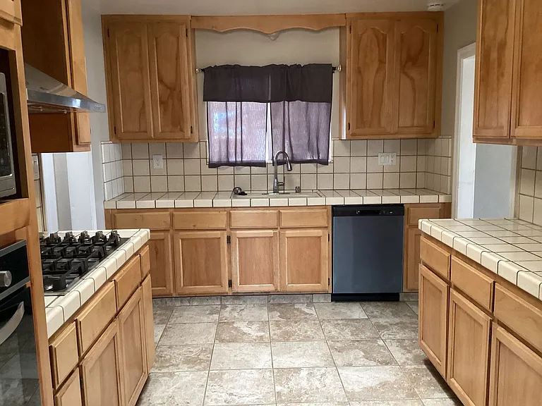 22111 W Stone Rd — Photo 19