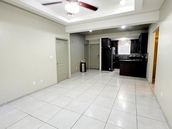 2nd image of 308 Arboleda Ln