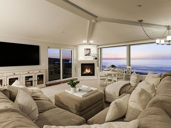3rd image of 2949 Ocean Front Walk