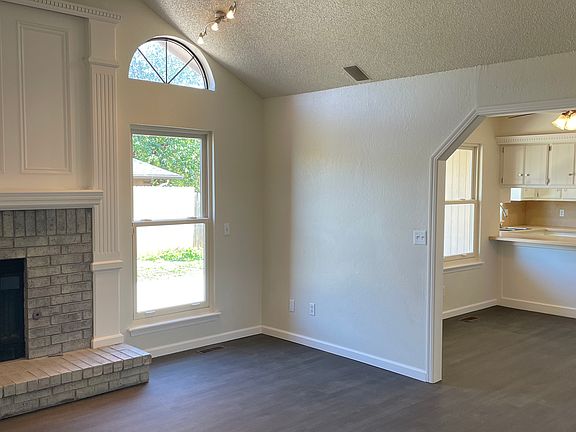 5th image of 7604 Maehs Cir