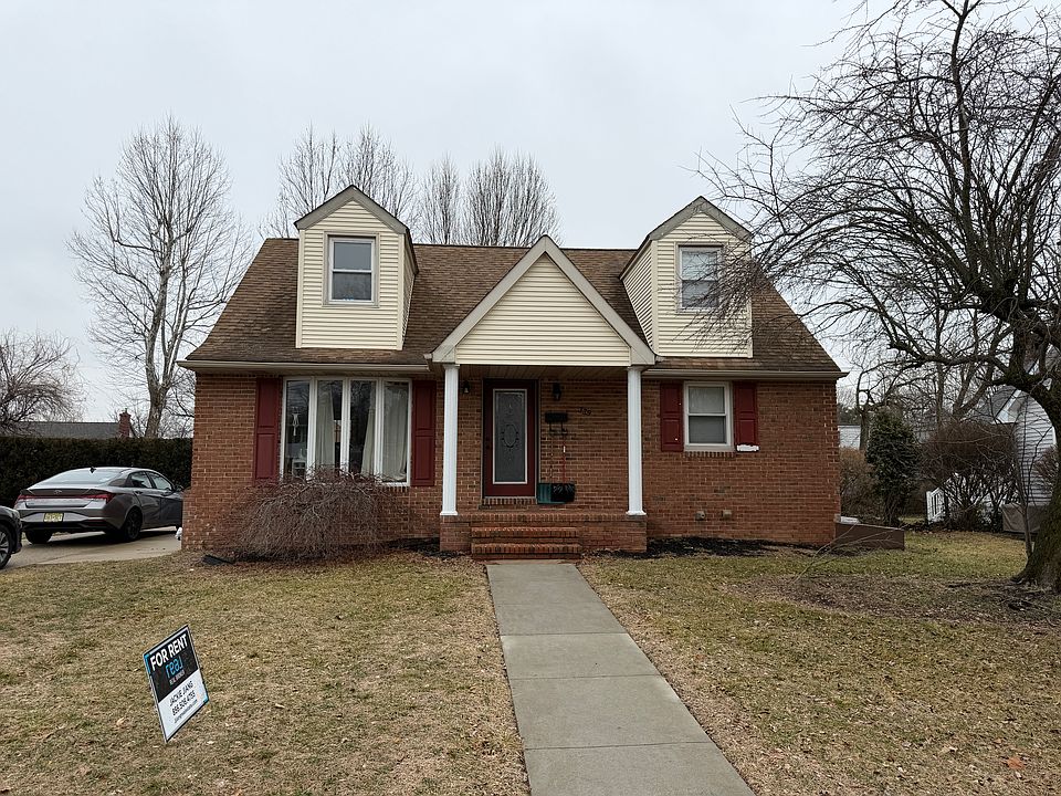 1st image of 339 Oakwood Ave