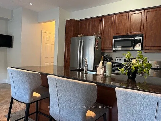 3 bed, $4,500 — Photo 2