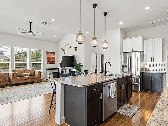 5th image of 3225 Hawthorne Rd