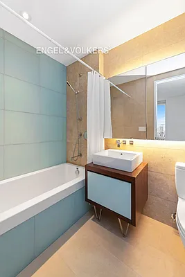 Rented by Engel & Völkers New York City | media 22