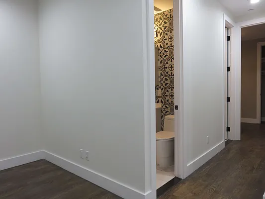 Rented by Rennit Inc. | media 83