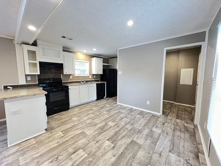 Valley Brook — Photo 17