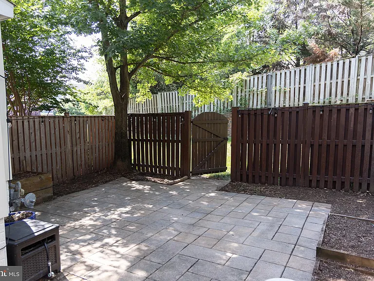 3347 Wilton Crest Ct — Photo 28