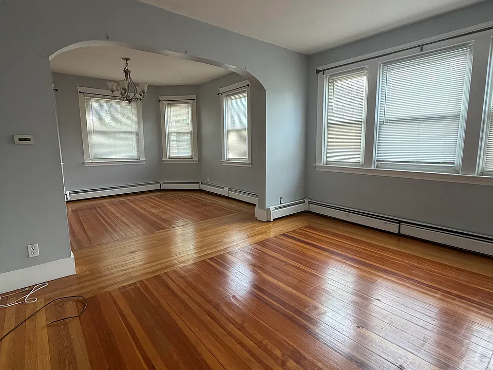 125-127 Whitford Ave #1