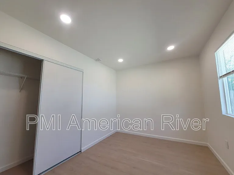 5403 Martin Luther King Jr Blvd — Photo 9